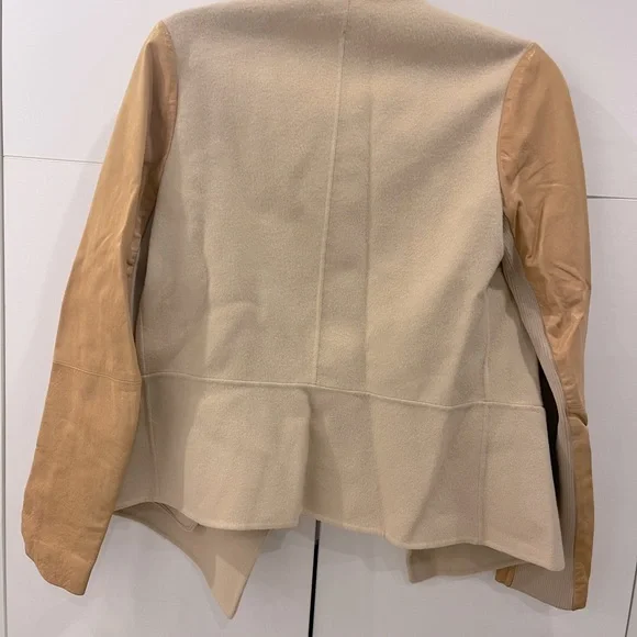 VINCE WOMEN’S WOOL JACKET WITH LEATHER SLEEVES - Picture 3 of 3